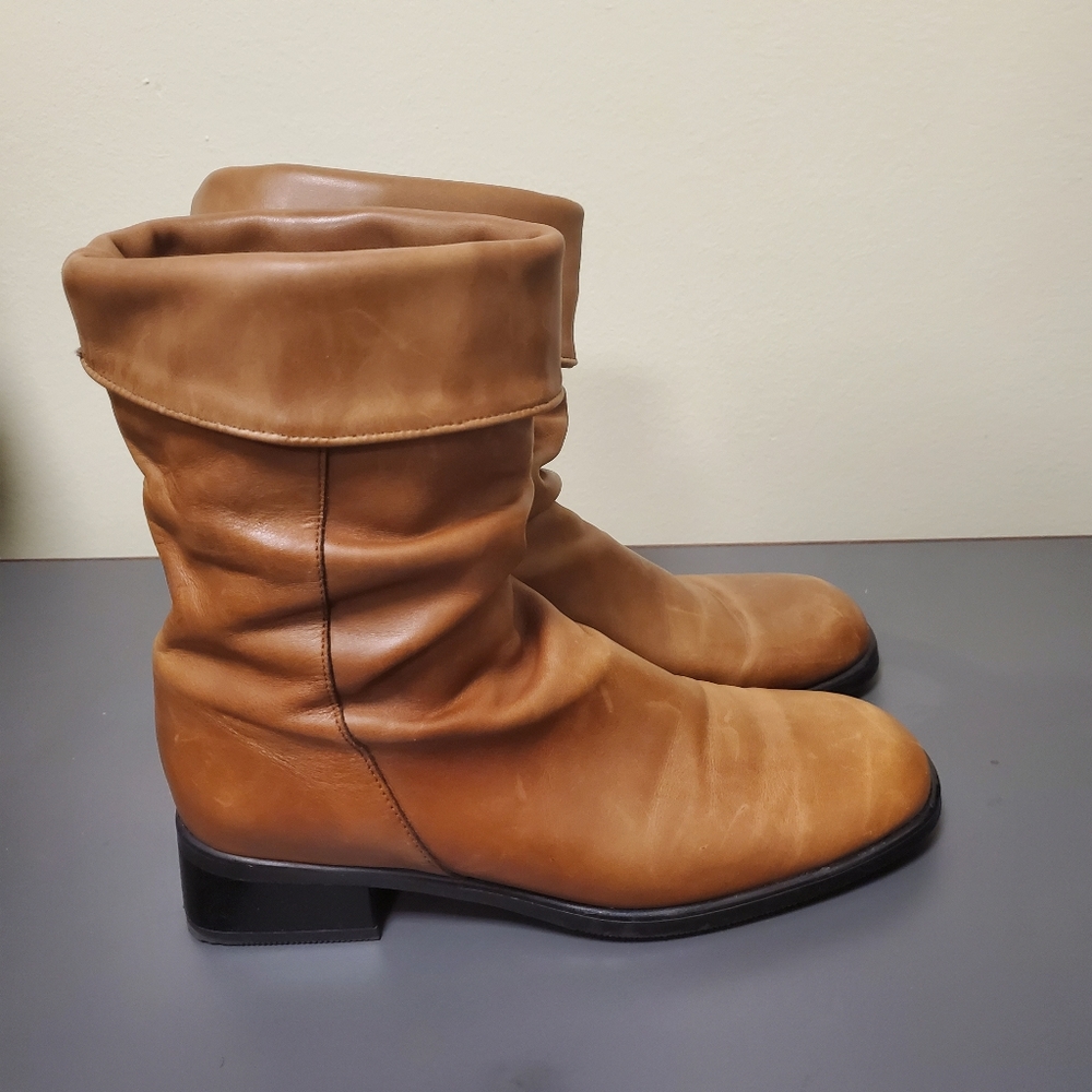 SANTANA CANADA Women's Brown Boots Size 8.5